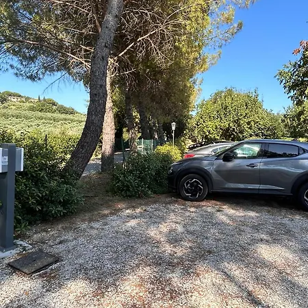 Farm stay Tenuta Conti Faina Fratta Todina