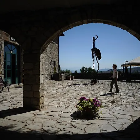 Tenuta Conti Faina Fratta Todina